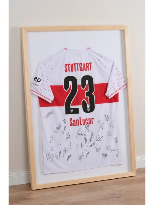 Cadre pour maillot en bois naturel avec un maillot de football encadré