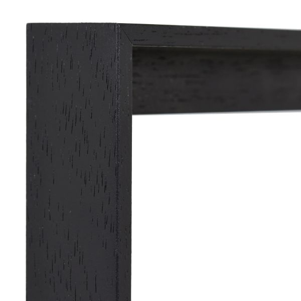 Ansicht der Eckeeines schwarzen, offenporigen Schattenfugenrahmens für Leinwänd