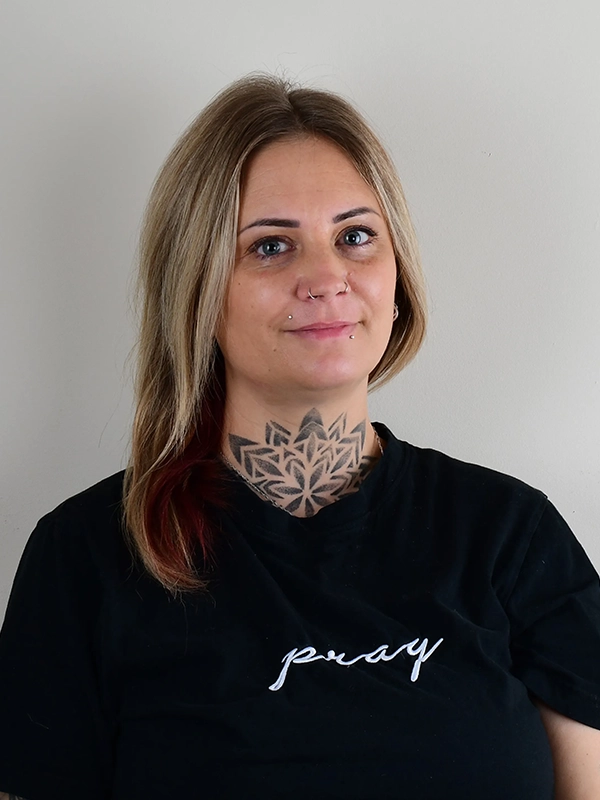 Natascha, Organisation
