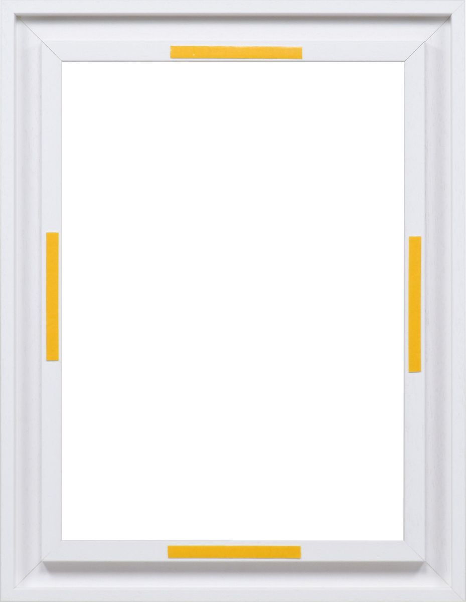 Frontansicht eines weissen, schlichten Holzrahmens