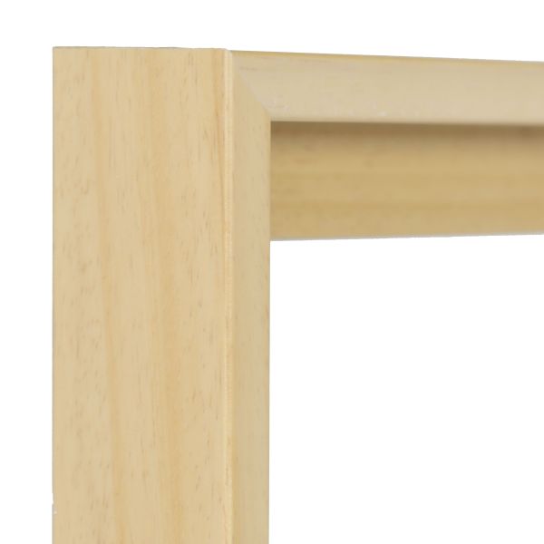 Holz-Profil 50k, natur - Ecke Ansicht der Ecke eines modernen, dezenten Schattenfugenrahmens in Natur