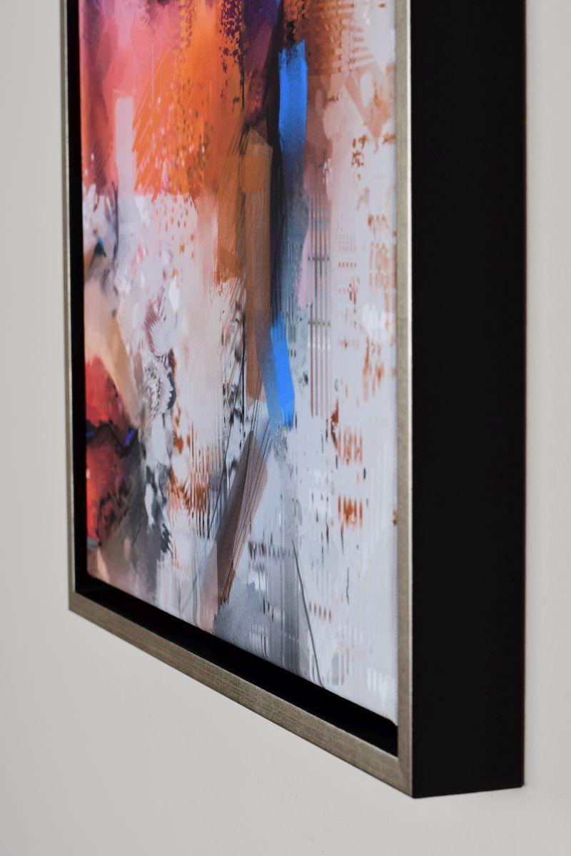 Schattenfugenrahmen Joline in Schwarz-Silber in Nahaufnahme