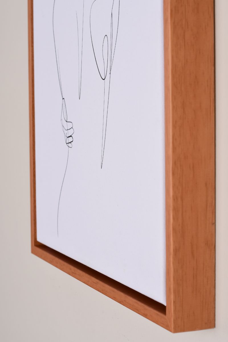 Schattenfugenrahmen Joline in Buche in Nahaufnahme